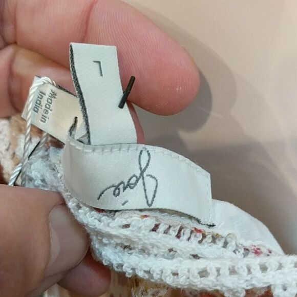 Joie Floral Print Top Large 100% Silk (A7) - Picture 4 of 6